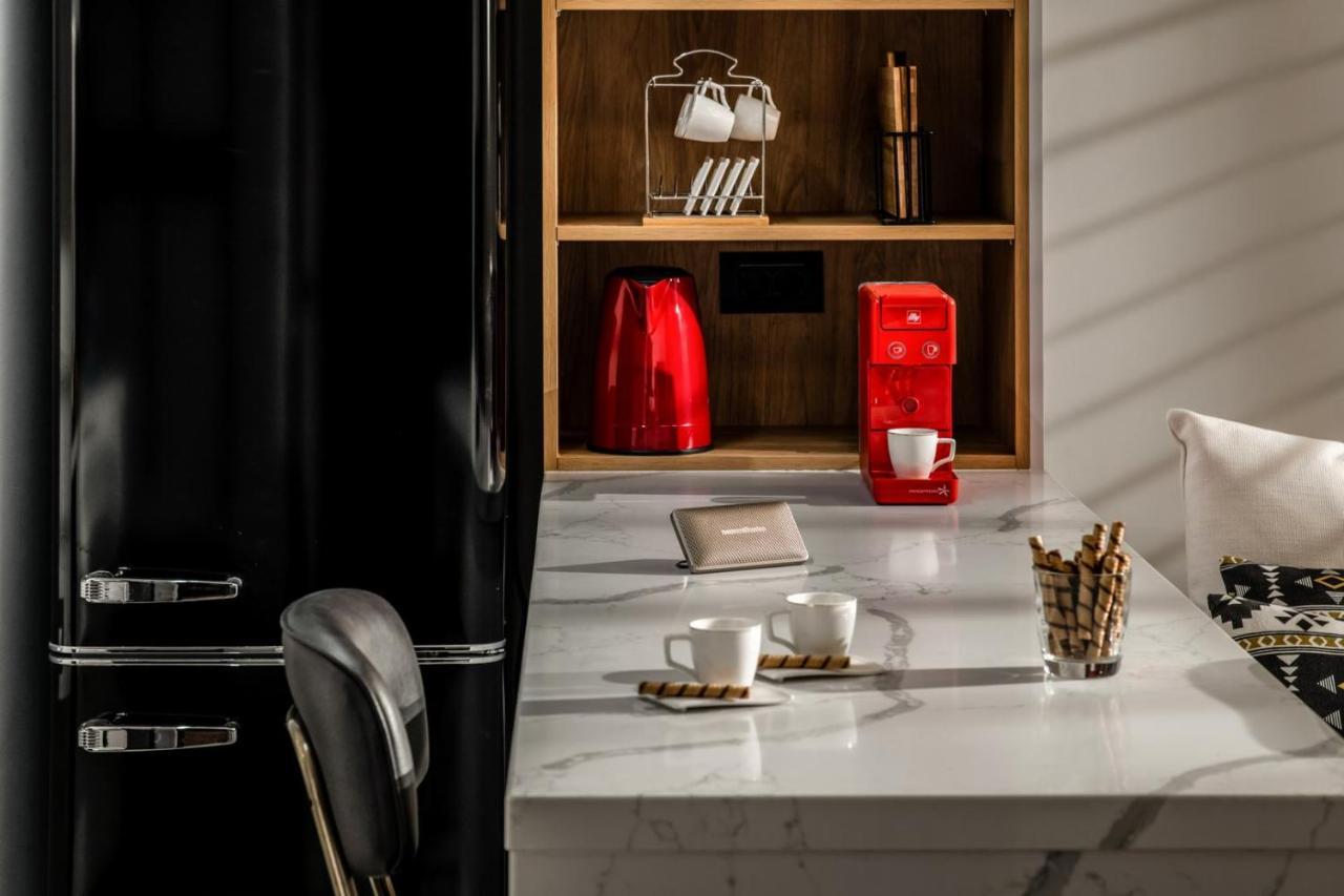 The Big Little One. Stylish & Convenient Apartment Heraklion Exteriör bild