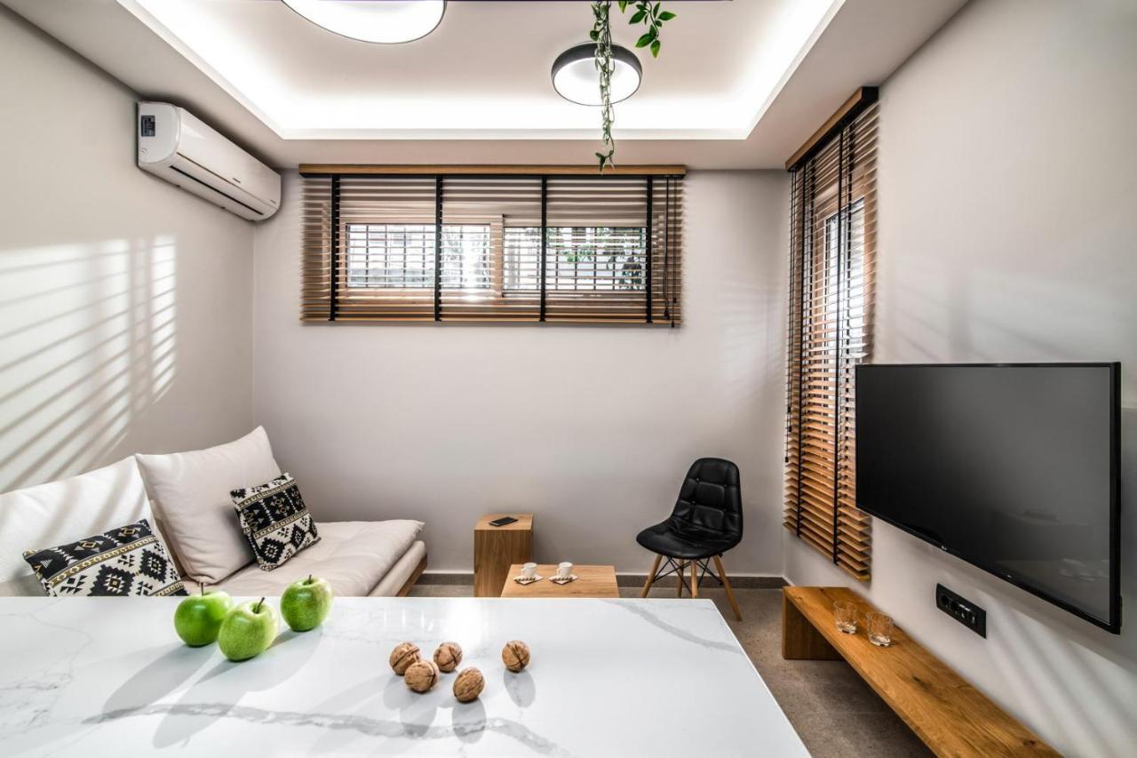 The Big Little One. Stylish & Convenient Apartment Heraklion Exteriör bild