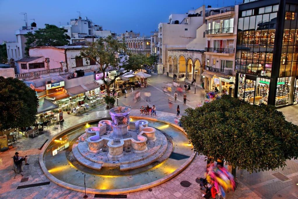 The Big Little One. Stylish & Convenient Apartment Heraklion Exteriör bild